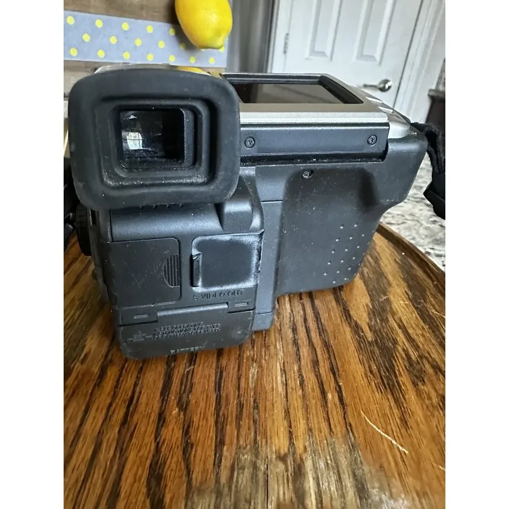 Canon Optura Digital Video Camcorder Tested Works Comes With Battery And Extras
